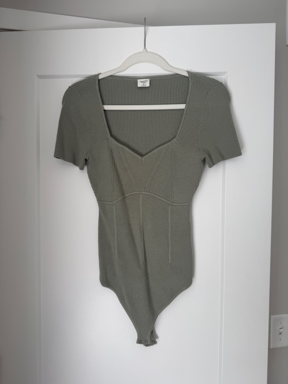 Abercrombie Knit Ribbed Sweetheart-Neck Bodysuit - Olive Green